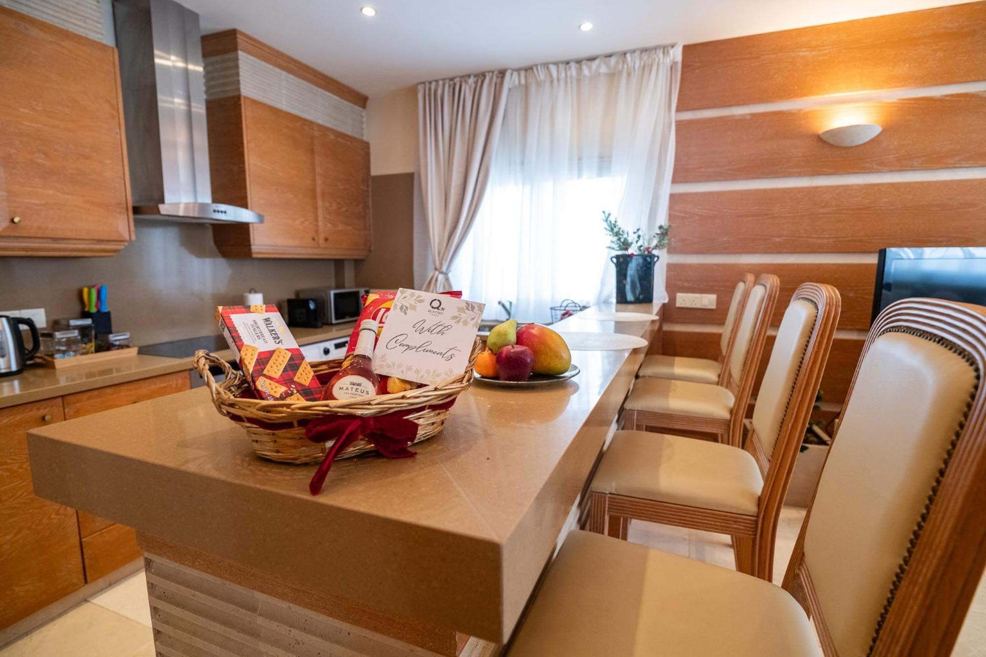 Quattro Beachfront Sea View Ap 4 Λάρνακα Εξωτερικό φωτογραφία