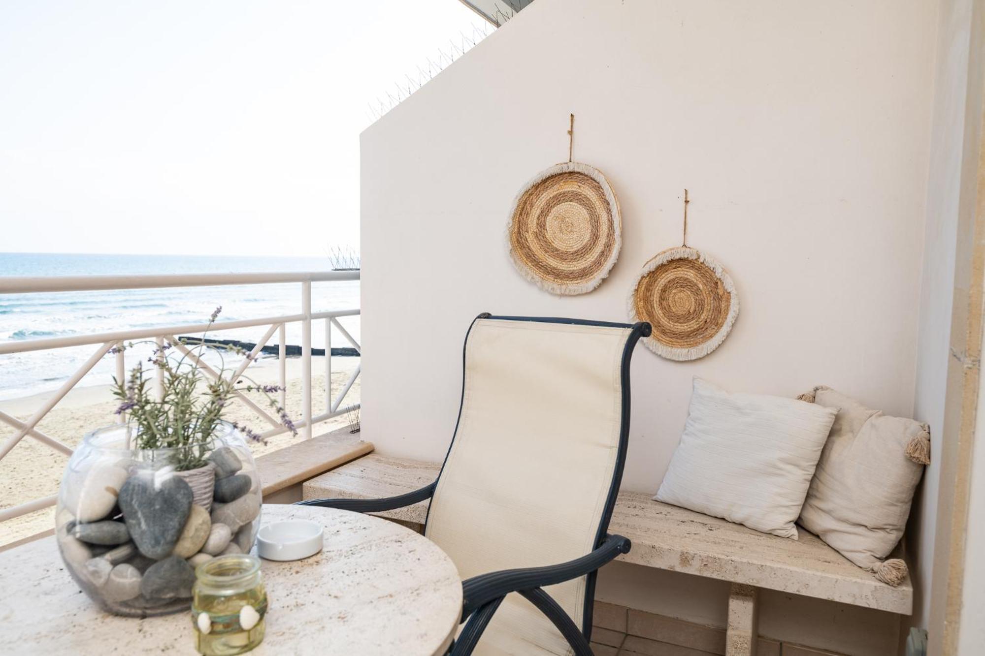 Quattro Beachfront Sea View Ap 4 Λάρνακα Εξωτερικό φωτογραφία