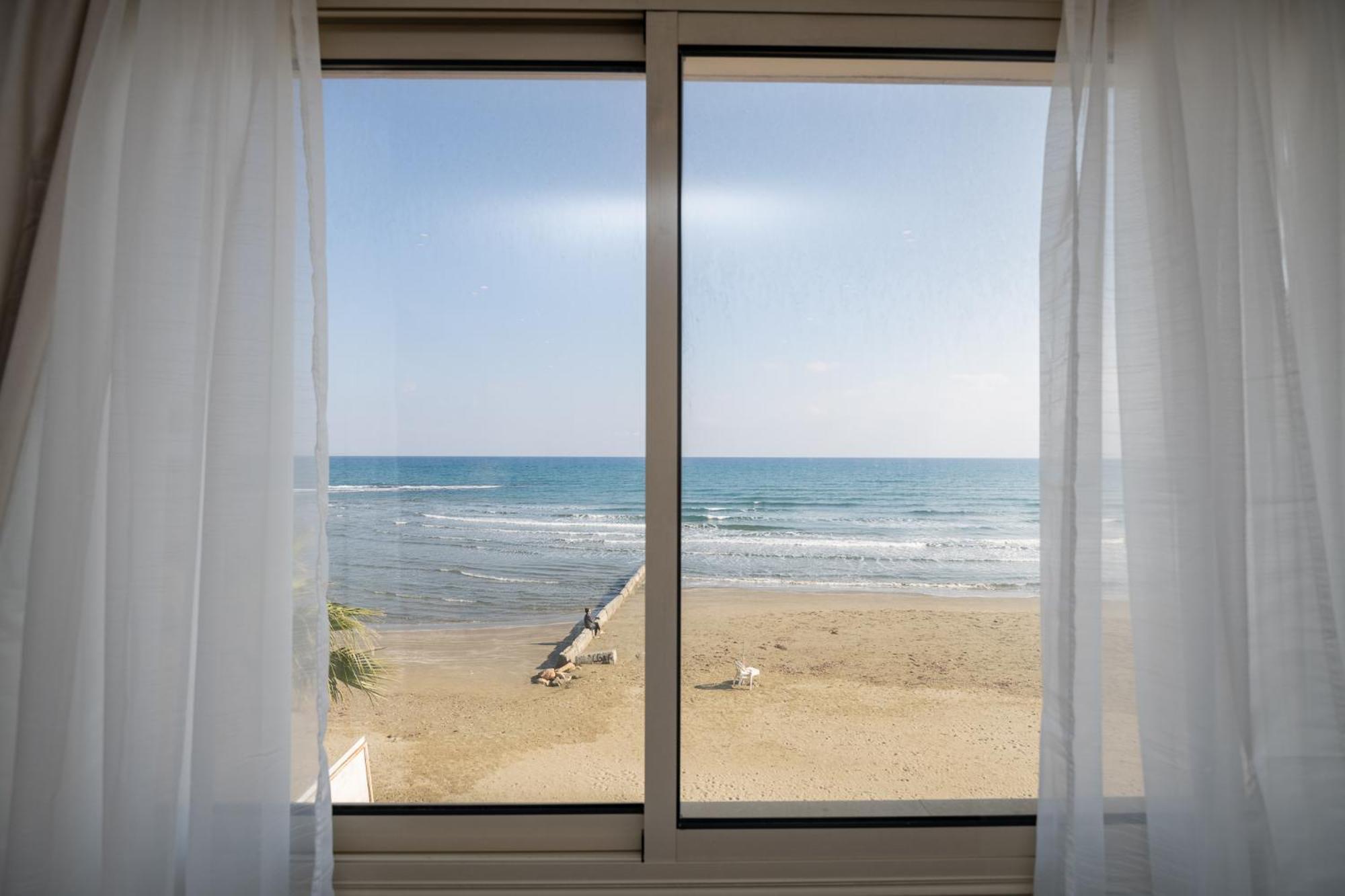Quattro Beachfront Sea View Ap 4 Λάρνακα Εξωτερικό φωτογραφία